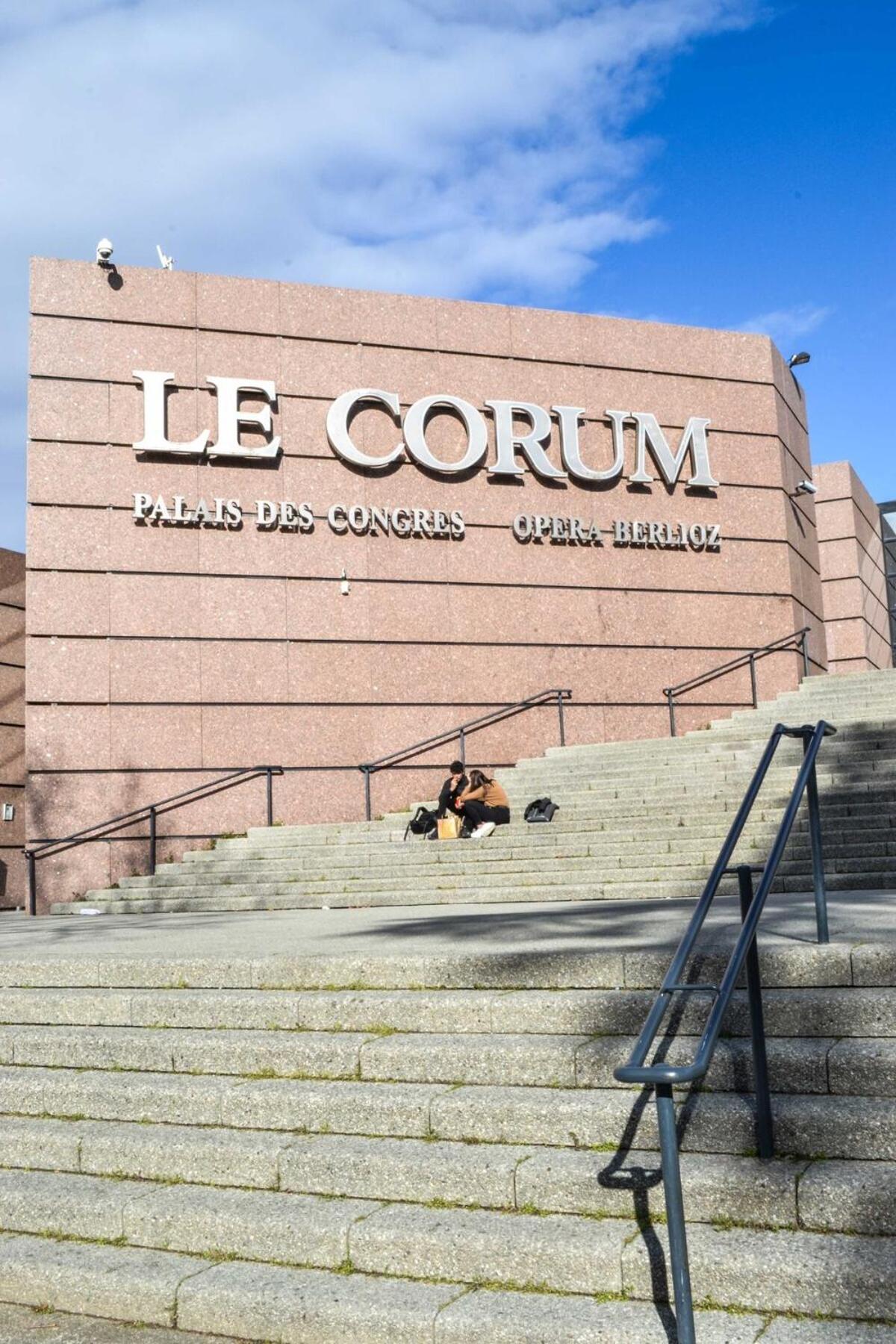 L'Atelier - Climatisation Et Vue Place De La Comedie Montpellier Bagian luar foto